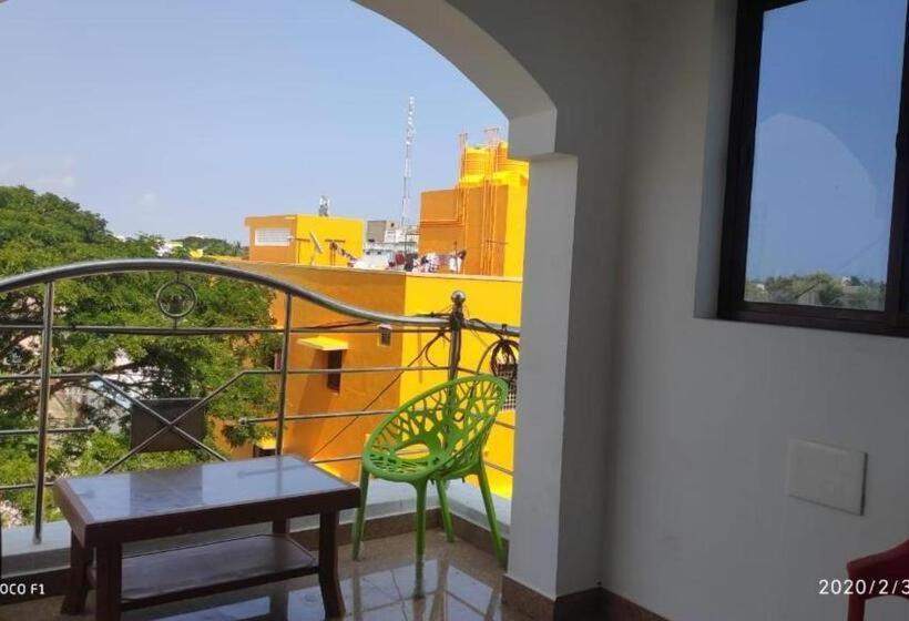 Dream Stay Guest House Пондичерри Экстерьер фото